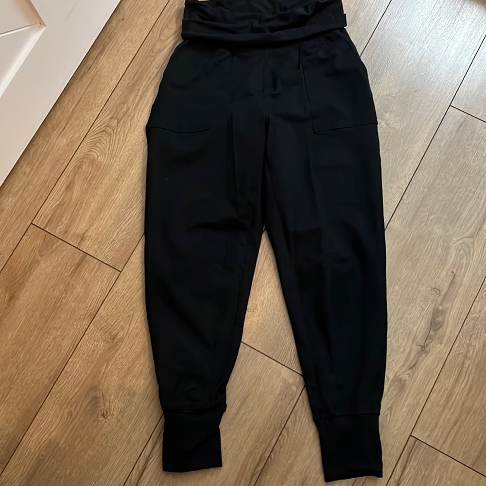 Aerie Hugger jogger